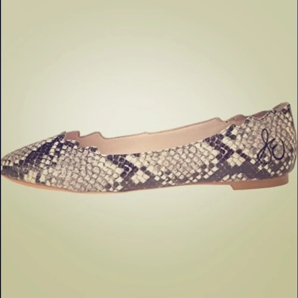 NWB Sam Edelman AUGUSTA Snake Print Casual Flats 6